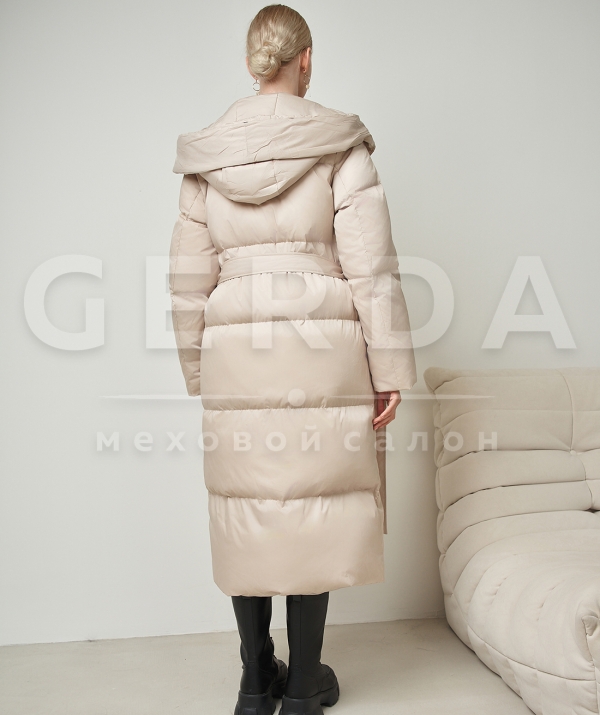 Пуховое пальто с мехом чернобурки 120 см бежПуховое пальто с мехом чернобурки 120 см беж