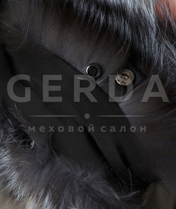 Пуховик зимний с мехом чернобурки 65 см серый